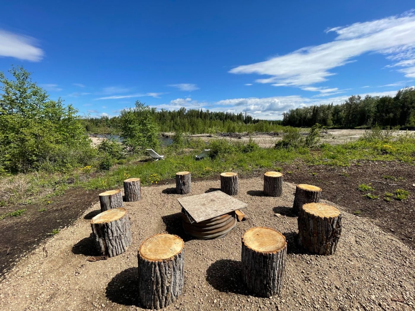Riverside firepit circle